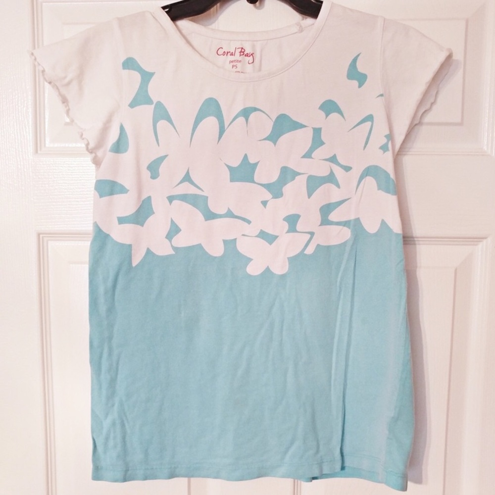 4/$15 💗 CORAL BAY Size Sp Blue Butterfly Blouse